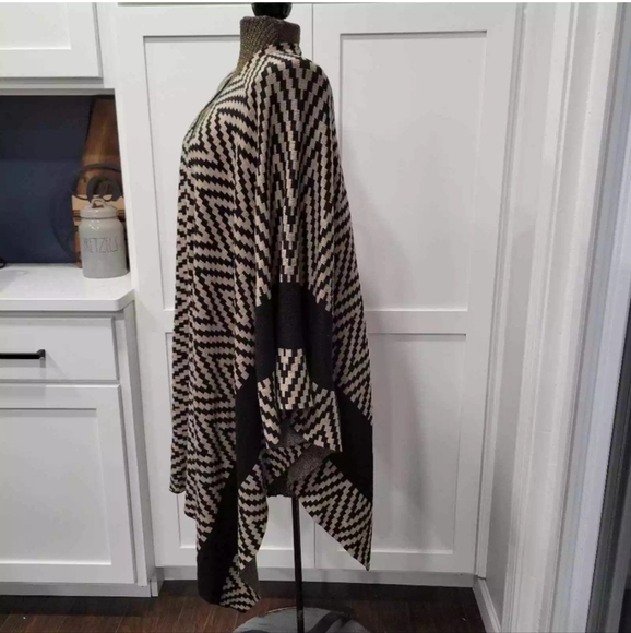 Joseph A Brand Geometric Duster Cardigan Long Sweater Woman Size O/S - Picture 3 of 9